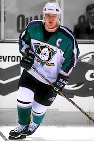Starting Lineup PAUL KARIYA 1998 Hockey Anaheim Mighty Ducks sports –  ActionFiguresandComics